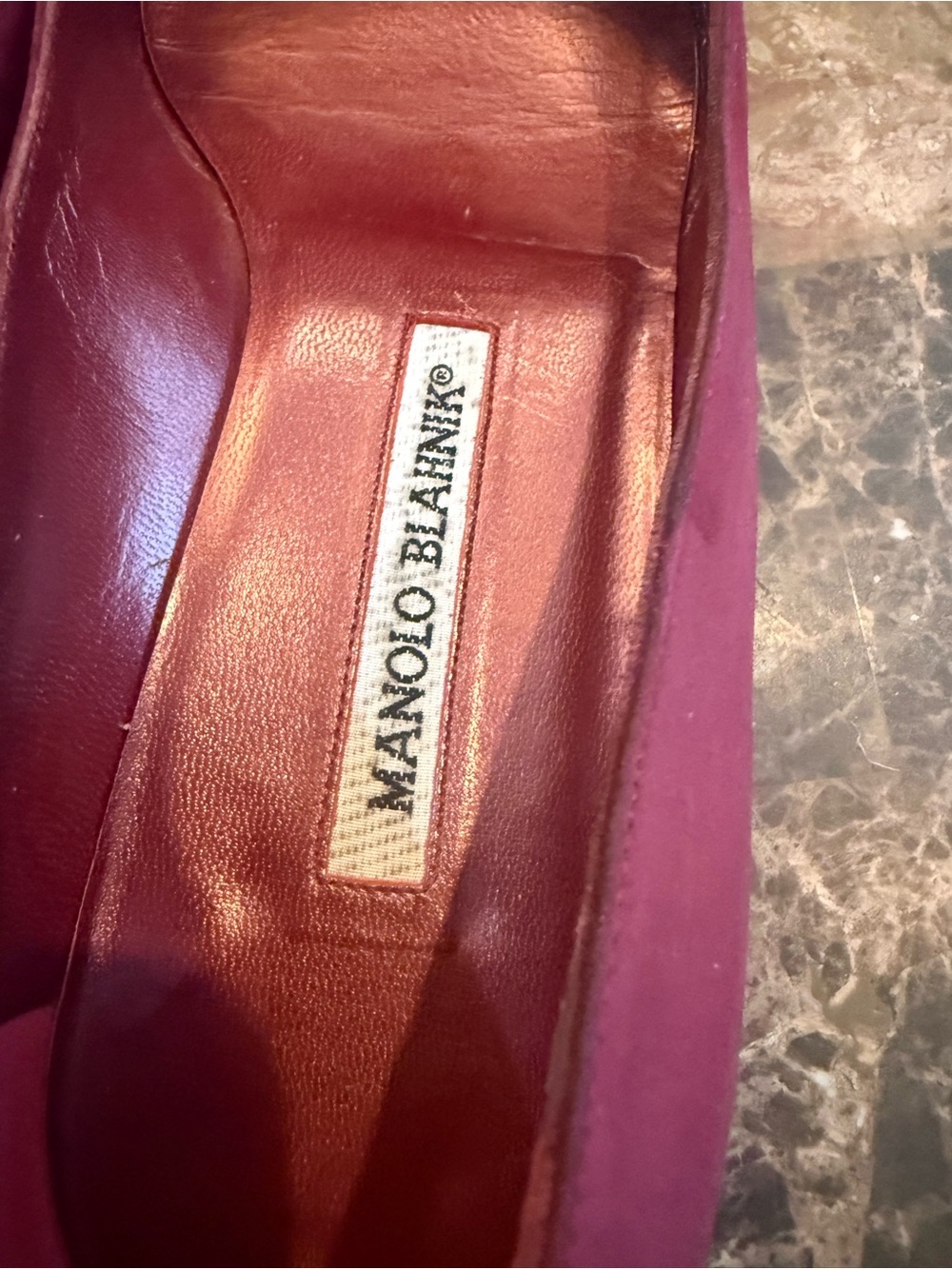 Manolo Blahnik. Burgundy Suede Tere Round-Toe Skimmer Ballet Flat. 37.5. - Picture 9 of 13